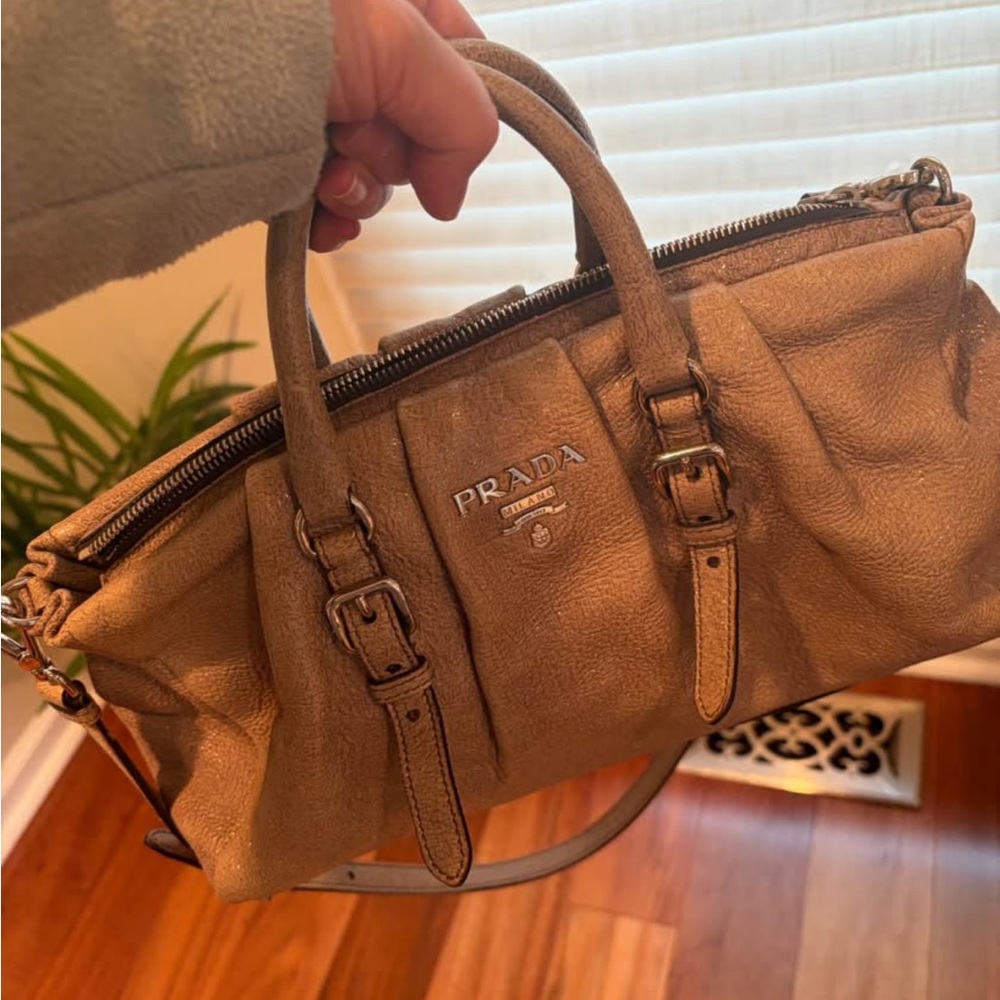 Prada Women's Tan “fumo” Metallic Leather Satchel/handbag/shoulder bag - Picture 10 of 10